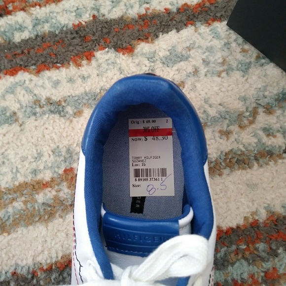 Tommy Hilfiger Sneakers - Picture 6 of 6